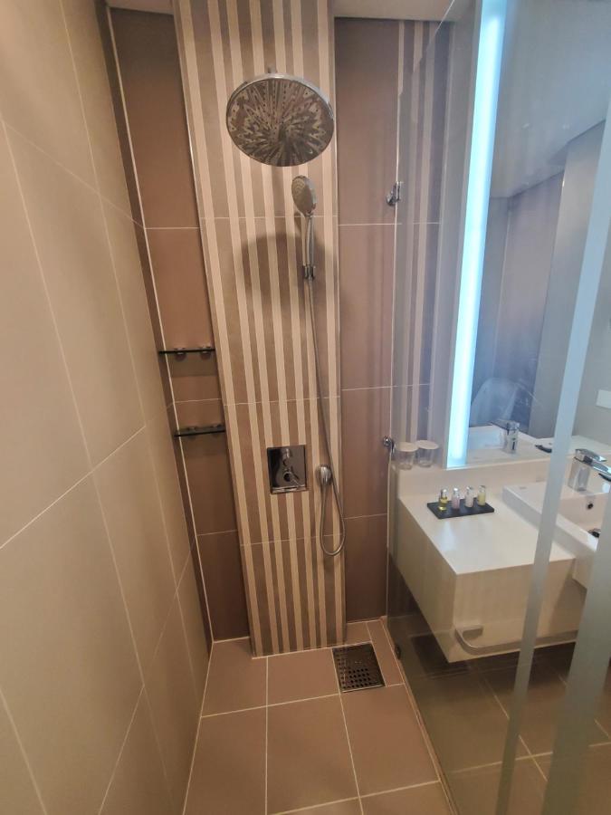 Hotel Tour Incheon Airport Hotel & Suites ภายนอก รูปภาพ