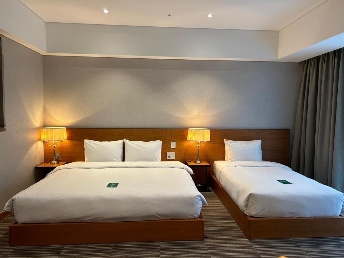 Hotel Tour Incheon Airport Hotel & Suites ภายนอก รูปภาพ